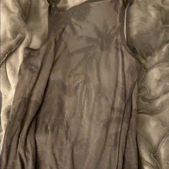 American eagle soft and sexy tank top - Picture 3 of 3